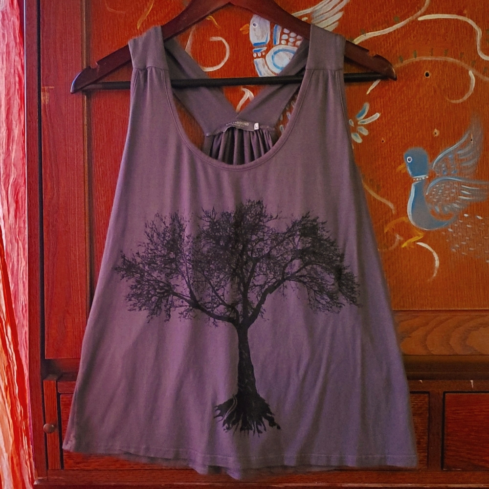 Earthbound Trading Company muscle shirt L